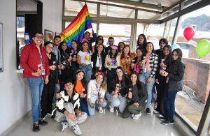 Nos vestimos de orgullo, nos unimos por la igualdad